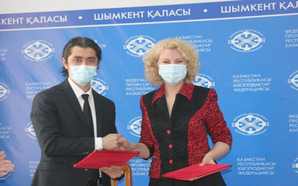 ШЫМКЕНТ ҚАЛАСЫНЫҢ БІЛІМ ҚЫЗМЕТКЕРЛЕРІ КӘСІПОДАҒЫНЫҢ АКТИВІМЕН КЕЗДЕСУ ӨТТІ